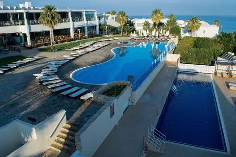 Theo Sunset Bay Hotel in Kissonerga, foto 11