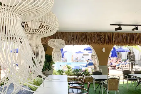 Pefkos Beach Hotel in Πεύκοι — foto 27