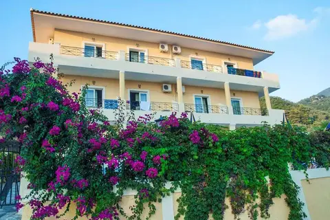 Alonakia in Άγιος Γόρδιος — foto 4