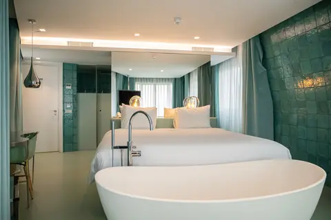 WC Beautique Hotel Lisboa in Almada — foto 25