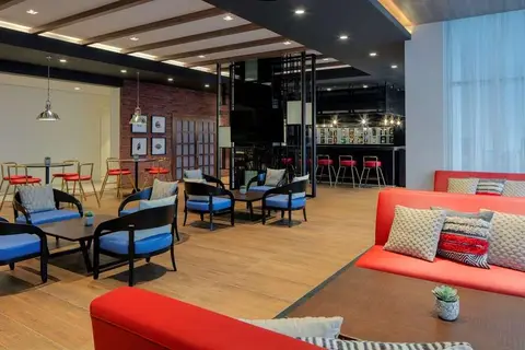 Hyatt Place Dubai Jumeirah Hotel & Residences in Dubai — foto 15