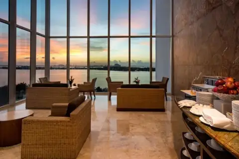 Sunset Royal Beach Resort in Cancùn — foto 2