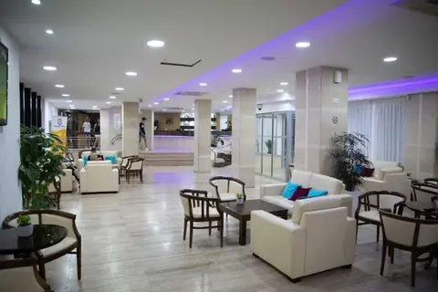 Tetyk Hotel & Suites Protaras in Παραλίμνι — foto 10