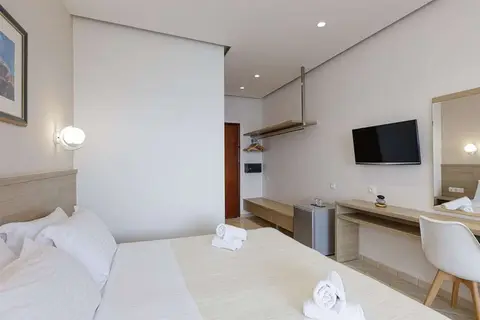 Europa Resort Hotel in Panormos — foto 4