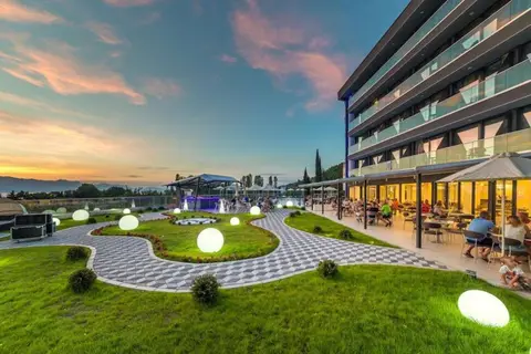 Laki Hotel & Spa in Коњско — foto 10