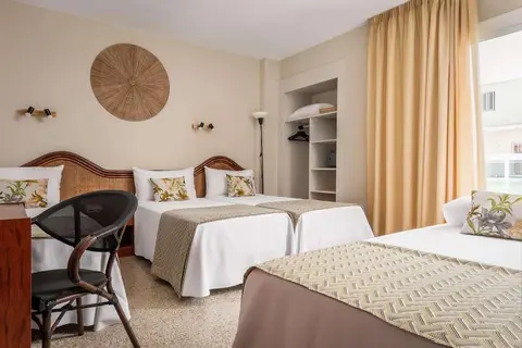 Cartago Nova by Alegria in Malgrat de Mar — foto 4