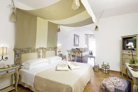 Colonna Grand Hotel Capo Testa in Lungoni/Santa Teresa Gallura, foto 3