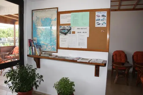 Andavis in Καρδάμαινα — foto 21