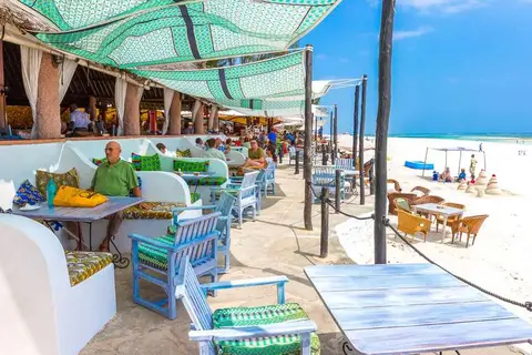 Nomad Beach Resort in Diani Beach — foto 28