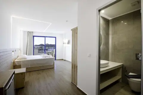 Raffaello Beach Hotel in Φαληράκι — foto 11