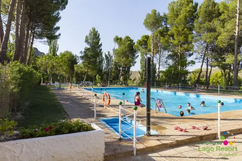 Lago Resort in Nuévalos