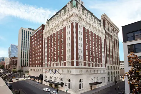 The Benson Portland, Curio Collection by Hilton in Portland