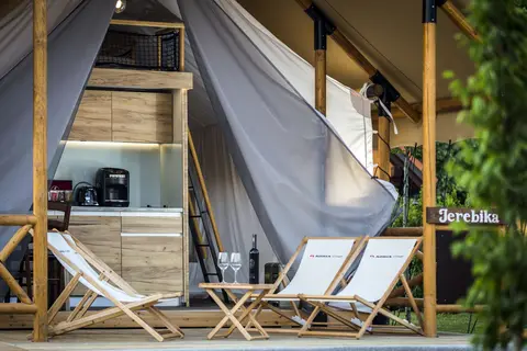 Glamping Olimia Adria Village in Podcetrtek — foto 25