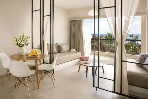 Louis Paphos Breeze in Paphos — foto 10
