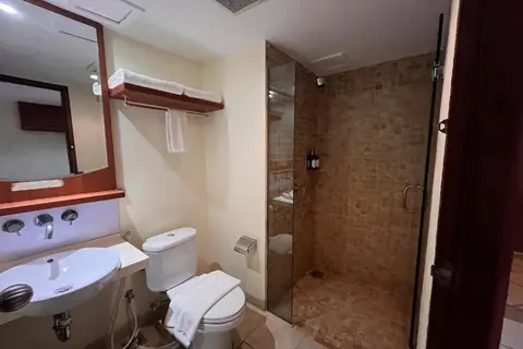 New Kuta Hotel by LORIN in Kuta Selatan — foto 14