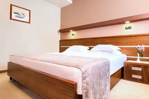 Hotel Plaža Omiš in Omis — foto 5