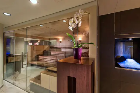 Hotel Estrel Berlin in Berlijn — foto 10