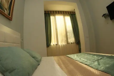 Hotel White City in Berat