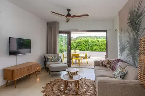 Blue Bay Golf & Beach Resort in Blue Bay reception — foto 27