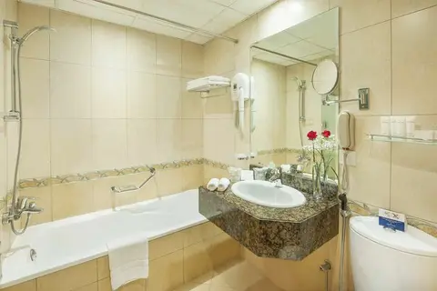 Golden Tulip Sharjah in Sharjah — foto 5