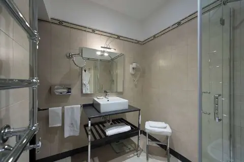 Phi Hotel Bologna in Bologna — foto 24