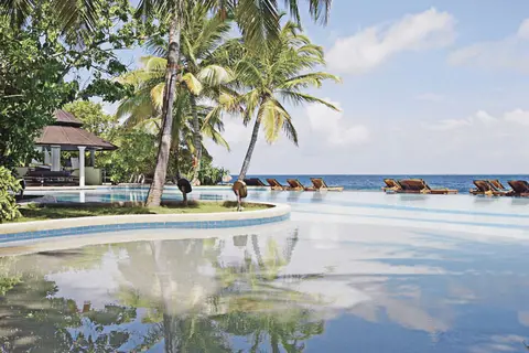 Royal Island Resort & Spa in Maakana — foto 17
