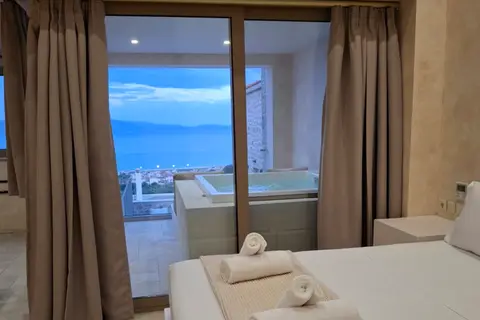 Mani Luxury Suites in Δημοτική Ενότητα Γυθείου — foto 14