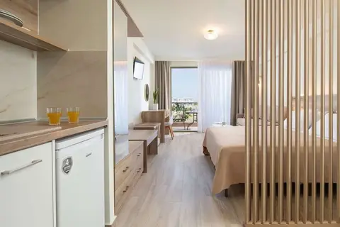 Aetherion Studios & Suites in Καλύβες Πολυγύρου — foto 15
