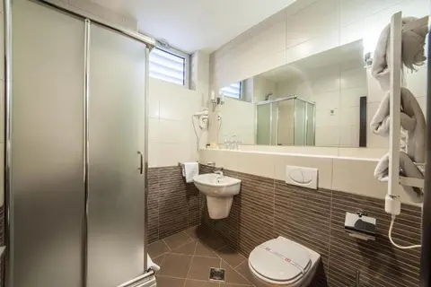 Hotel Terminus in Podgorica, foto 10