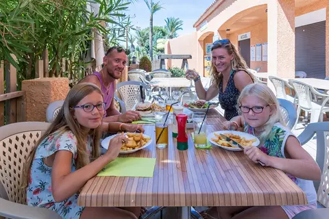 Camping L Étoile De Mer in Sérignan — foto 19
