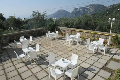 Hotel Royal Hills in Piano di Sorrento — foto 5
