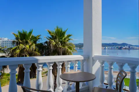 ENDLSS Beach & Discohotel in Cala de Bou, foto 13