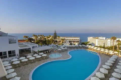 Tofinis Hotel in Ayia Napa — foto 3