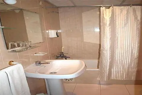 Best Western Hotel Dom Bernardo in Mexilhoeira Grande — foto 24