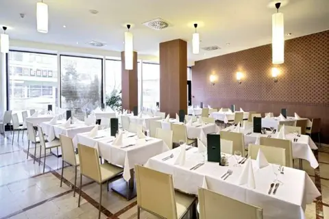 Hotel Occidental Praha in Praag — foto 16