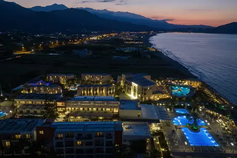 Hydramis Palace Resort in Dramia — foto 18