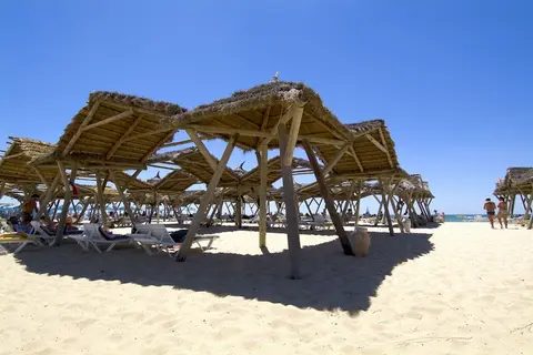 The Orangers Beach Resort & Bungalows in Kids Pool — foto 8
