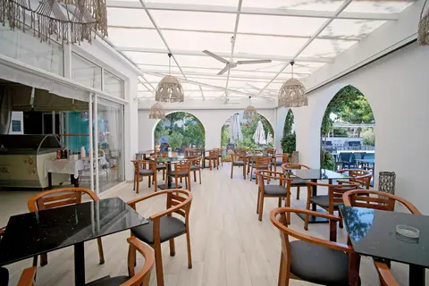 Hotel Kyparissia Beach in Kyparissia — foto 7