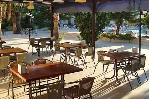 Mountain View Hotel in Karaoğlanoğlu — foto 9