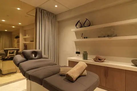 Lyo Boutique Hotel in Πλιντρί — foto 10