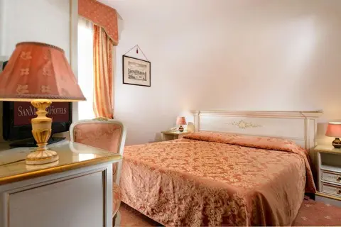 Hotel Ambassador Tre Rose in Venetië, foto 14