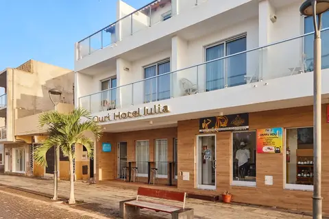 Hotel Ouril Julia in Santa Maria