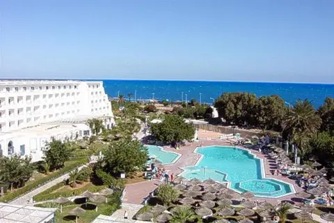 Aylimas Beach & Resort in المنستير — foto 18
