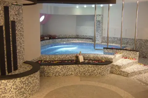 Tus Hotel & Residence in Tusa, foto 7