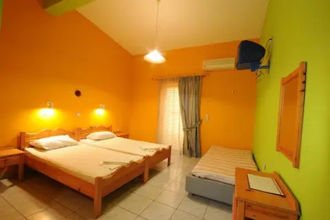 Aspro Spiti in Τιγκάκι — foto 11