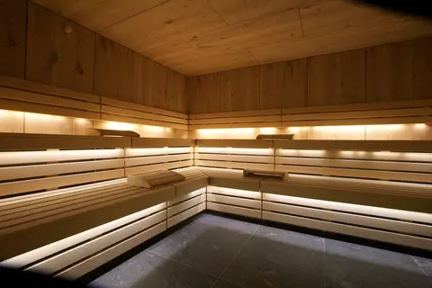 Hotel Digon in Kastelruth - Castelrotto — foto 9