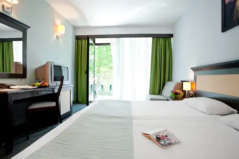 Lion Hotel Sunny Beach in Несебър — foto 12
