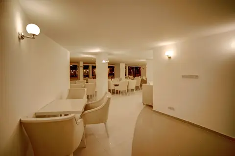 Jasmine Court Hotel & Casino in Girne