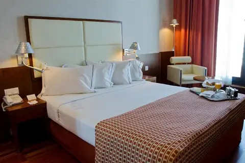 VIP Executive Art’s Hotel in Almada — foto 3