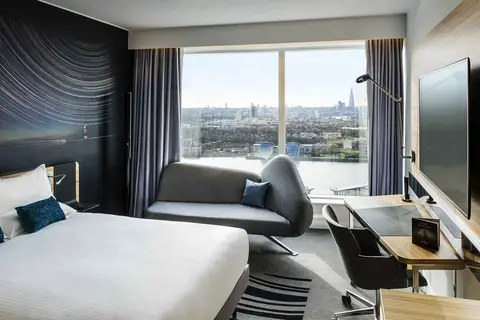 Novotel London Canary Wharf in Londen — foto 12